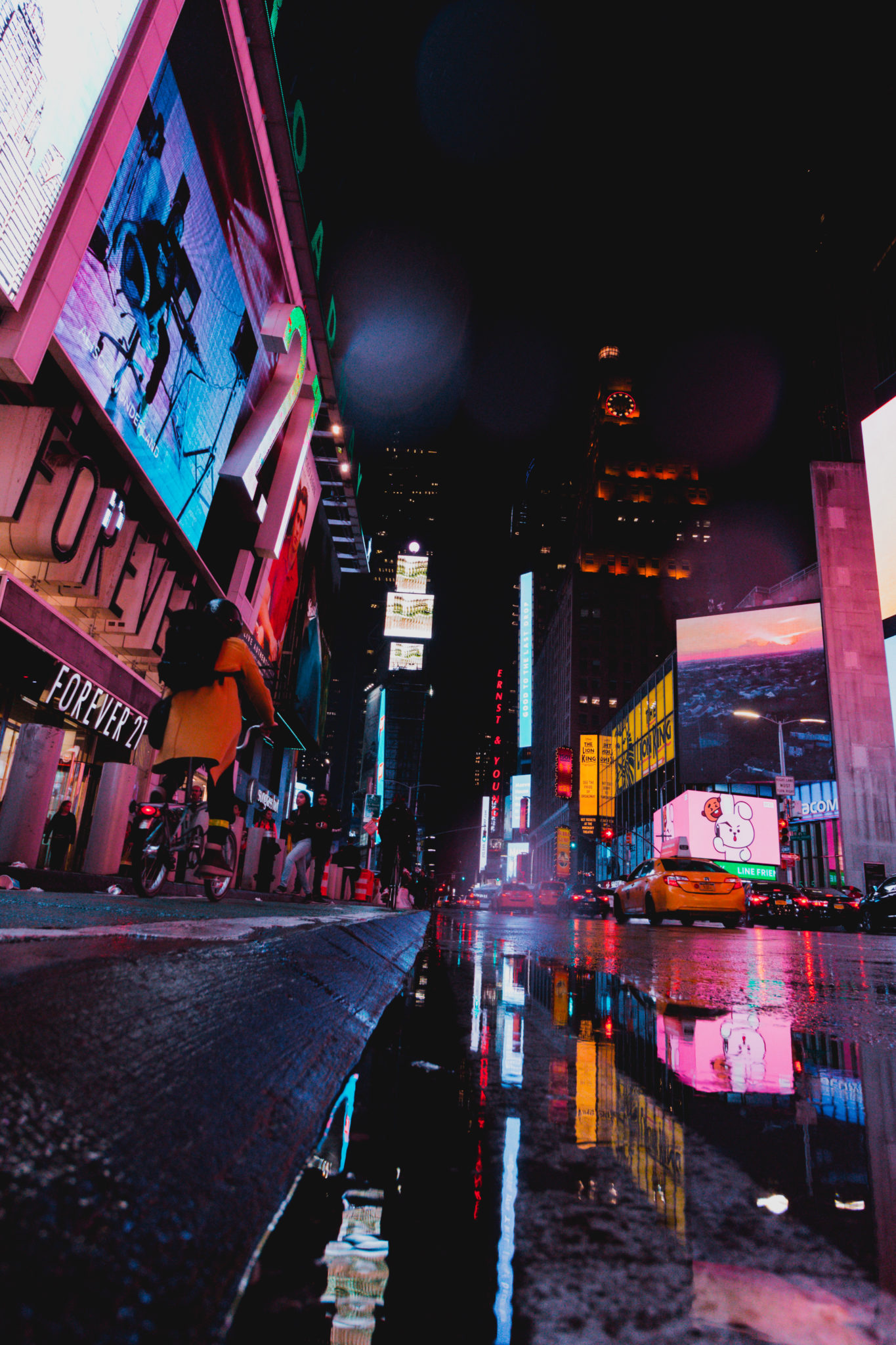 5 Things to Consider Before Investing in Architectural Signage