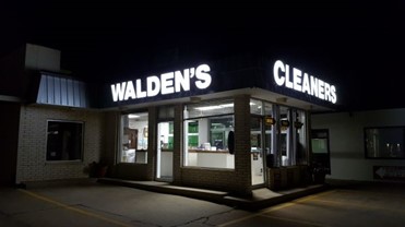 TOP 7 STOREFRONT SIGNS THAT WILL BLOW YOUR MIND